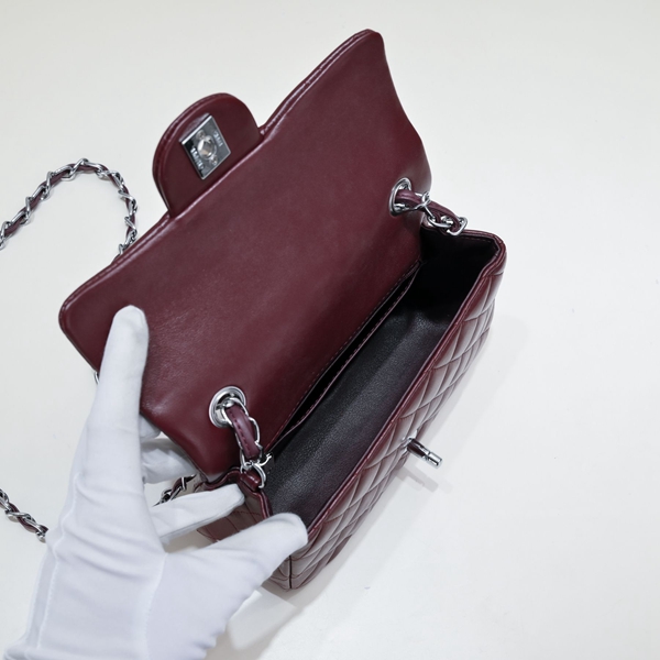 シャネルバッグ着用イメージ